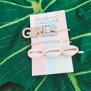 3/$30 GIRLS 3pc gold Bobby pin set